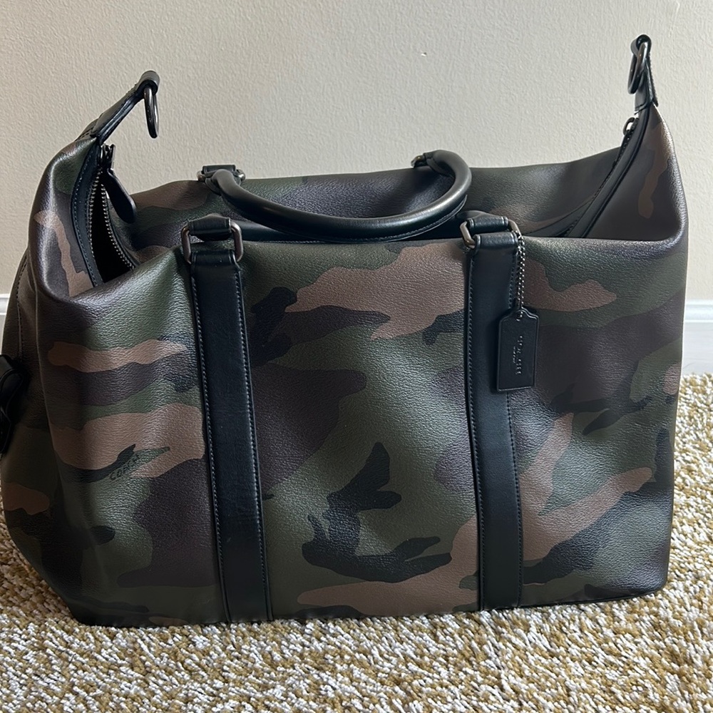 Coach - Picture 3 of 10